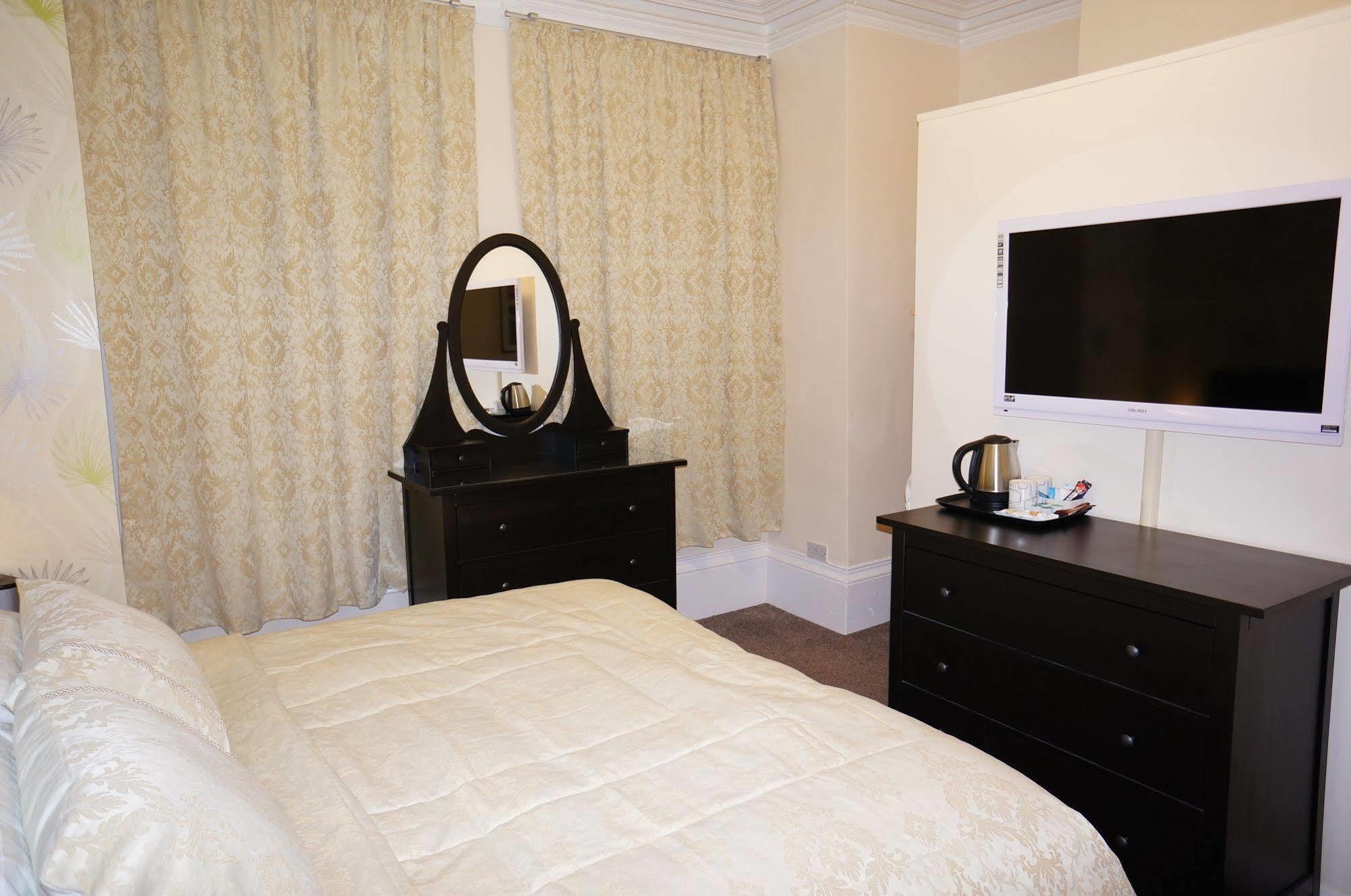 The Shores Hotel, Central Blackpool Bagian luar foto